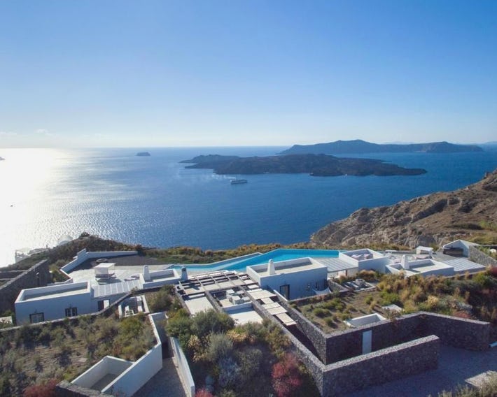 Erosantorini Luxury Private Estate & Suites