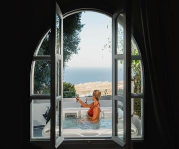 Divino Suites