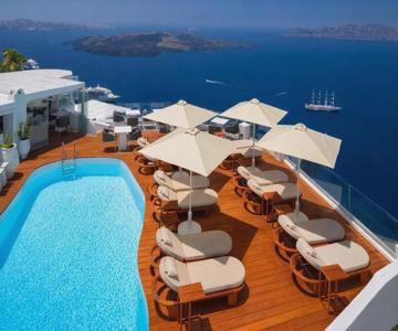 Sun Rocks Boutique Hotel - Caldera View Suites & Sunset Dining Experience
