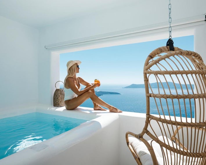 U & ME SUITES