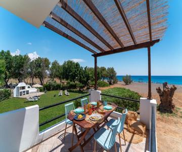 Summer Breeze Hotel