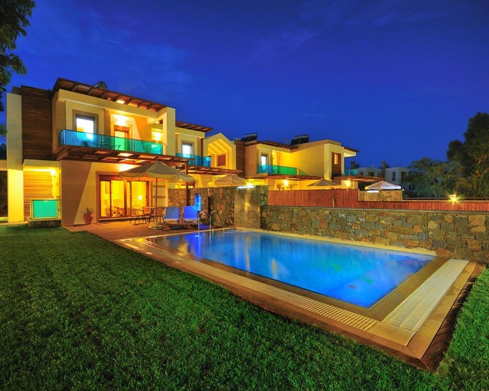 Horizon Line Villas