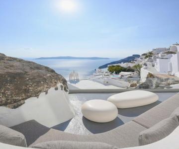 Hommage Suites with Caldera View Hot tub