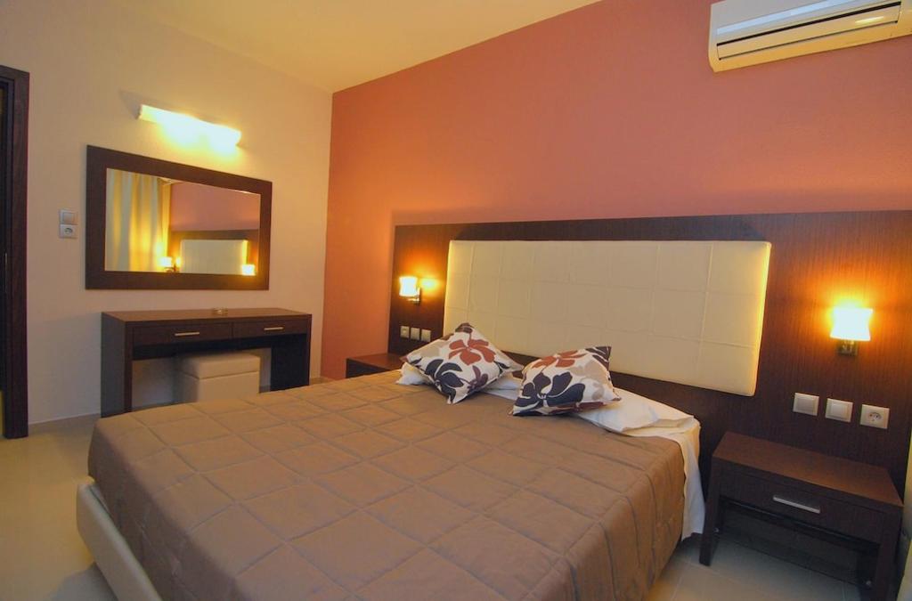 Agela Hotel & Apartments