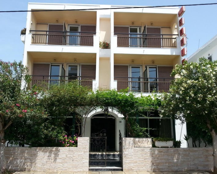 Karis Hotel