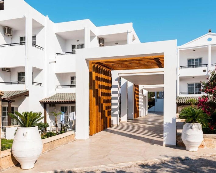 Elvita beach hotel