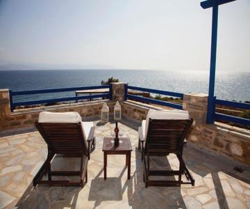 Aura Paros