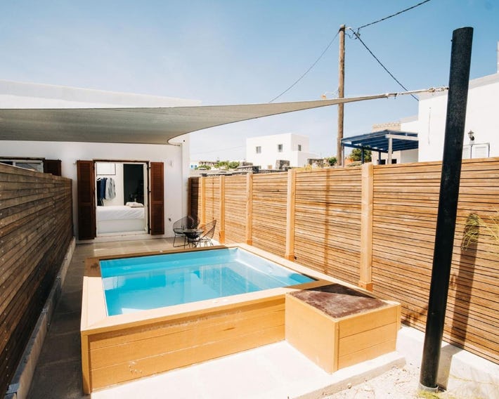 Mesanto Luxury Suites