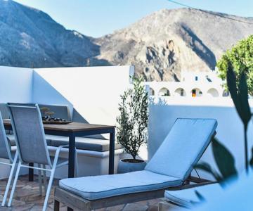 DP Homes Beachside in Santorini