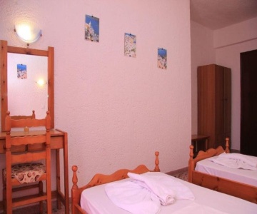 Santa Irini Hotel