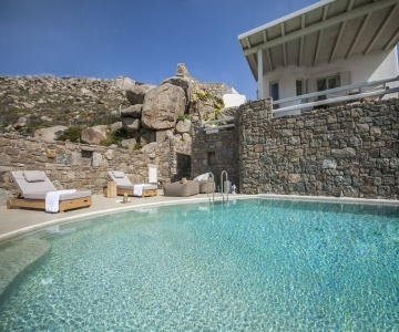 Villa Blue - White by Thea-Concept