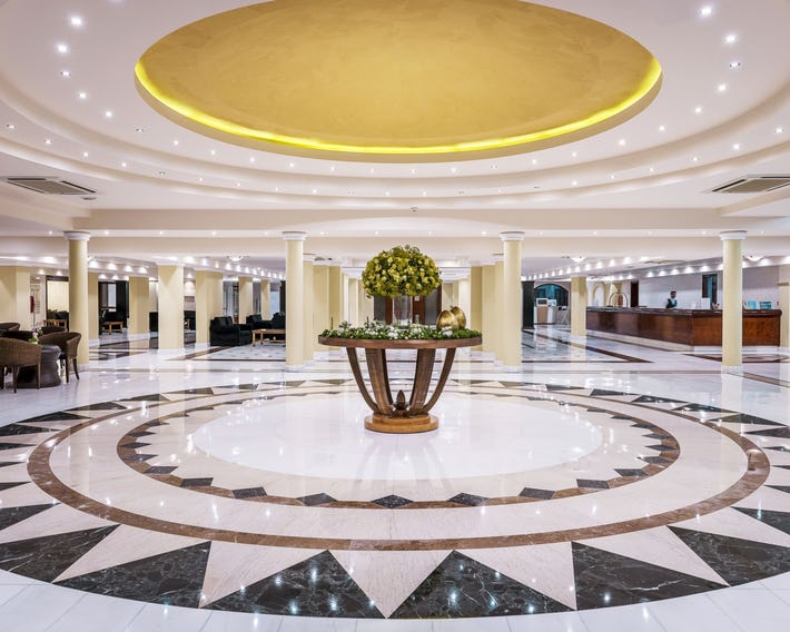 Mitsis Grand Hotel