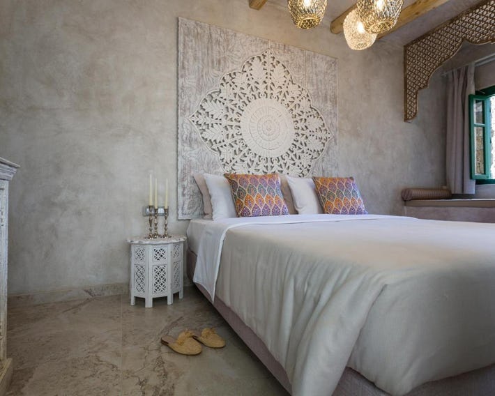 DECAN Concept Boutique Estate