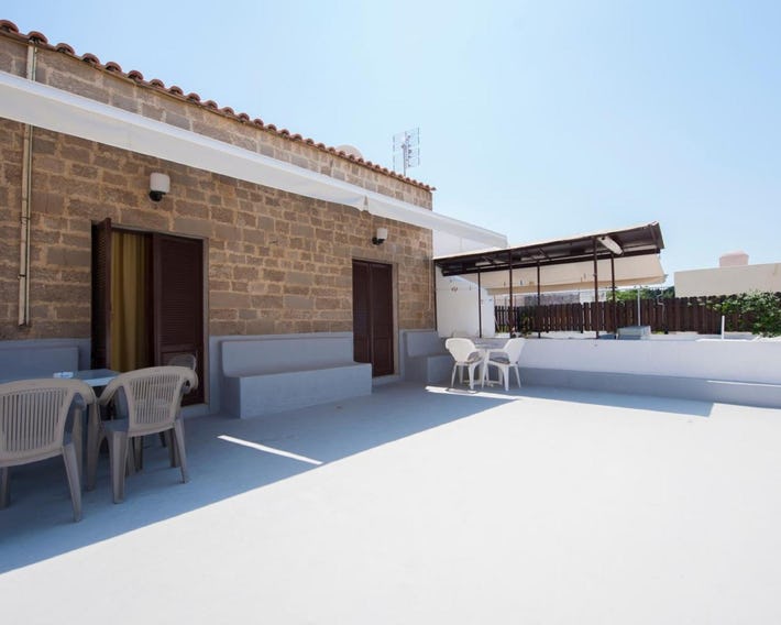 Stavros Hotel