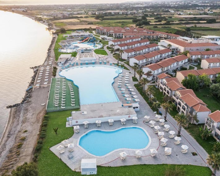 White Olive Marine Aquapark