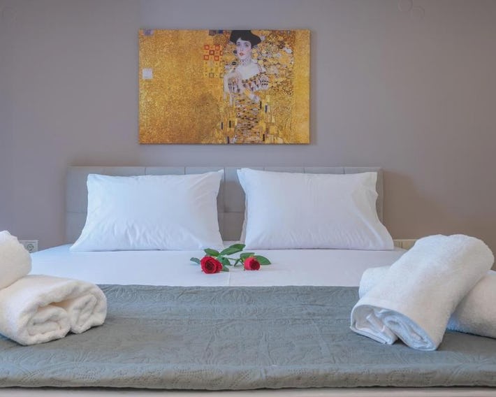 OLYMPIA ROOMS