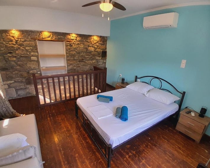Charming Town House, Limani 9
