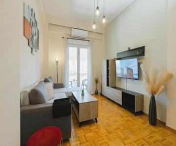 Feel's Like Home Apartment in Chios Town