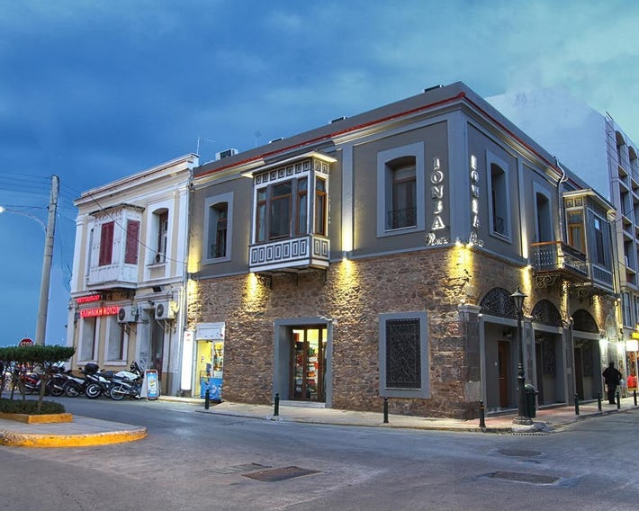 Ionia rooms