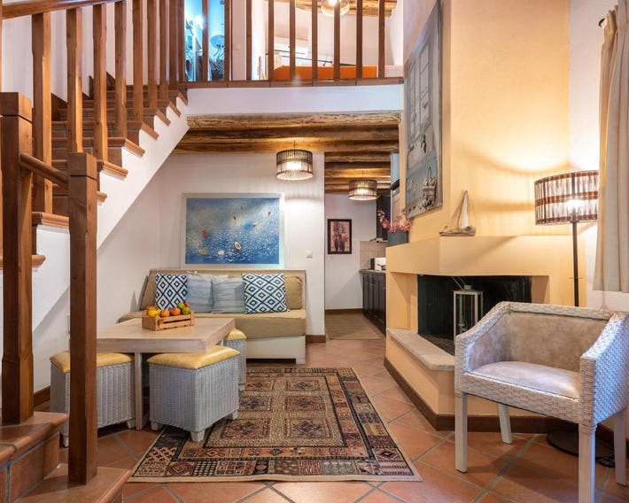The Varos Residences Hotel