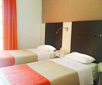 Paradosi Rooms & Apartments