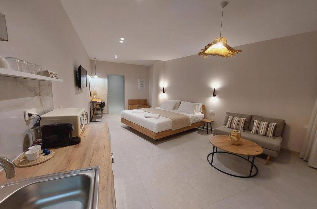 Phoenix Apartments Parga