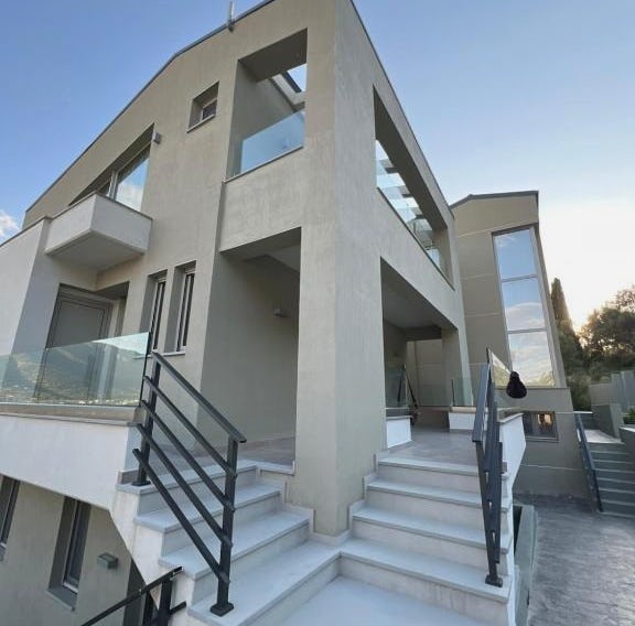 ALTHEA luxury suites and apartments