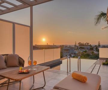 Thimios Suites Adults Only