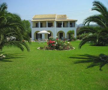 Eleftheria Studios and Apartments