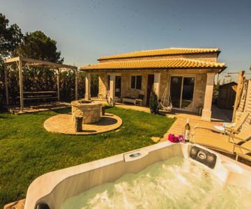 Villa Estia with Outdoor Hot Tub - Next to the Beach