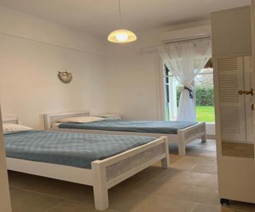 Sela-s Corfu beach home