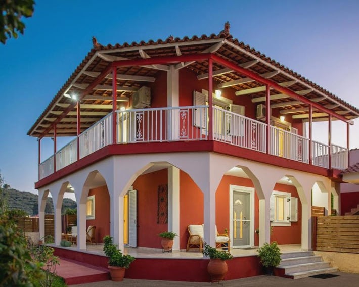 Diogenis House