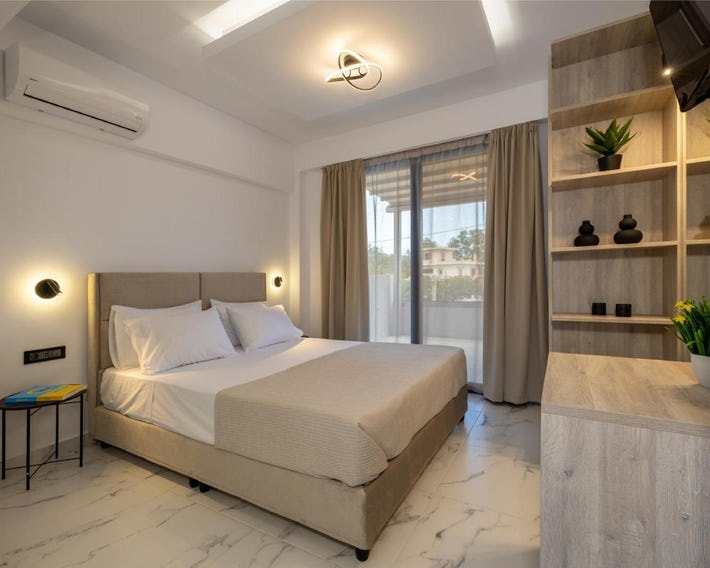 Valianos Studios - Luxury Apartment