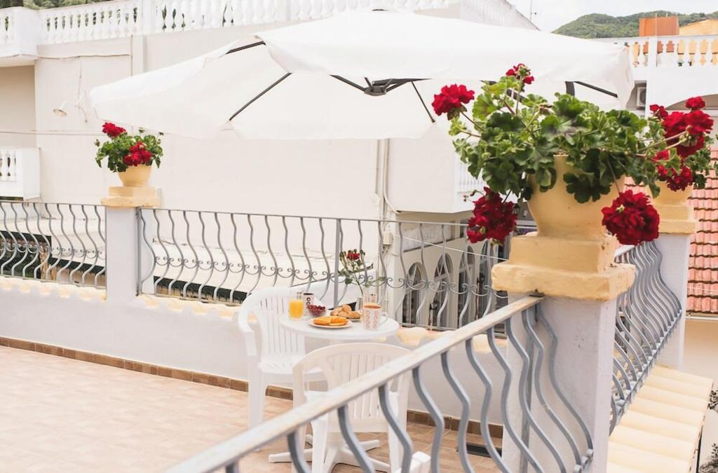 HB Benitsa Hotel