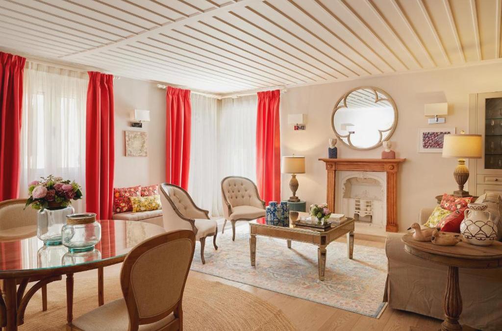 Old Town Luxury Suites 'Komissa'