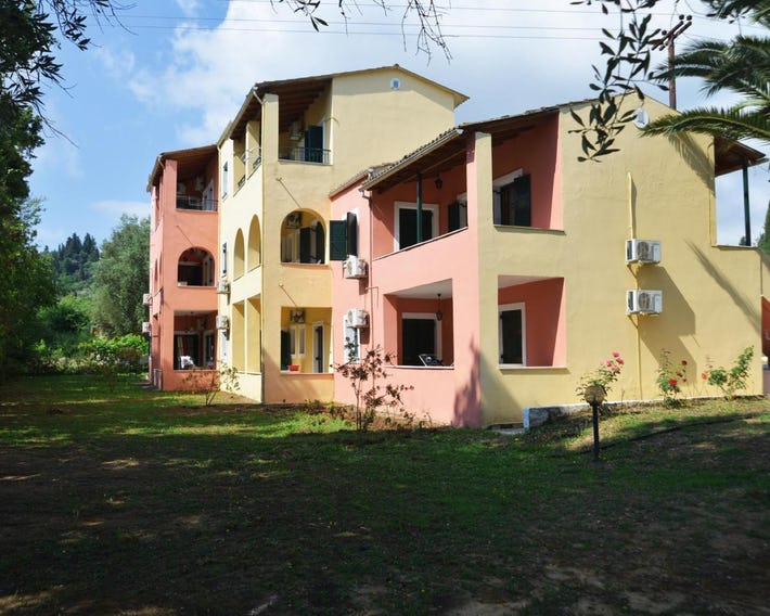Joanna Apartments