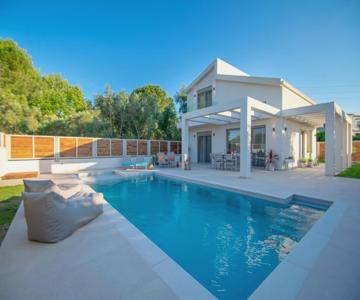 Villa MANDI & JANI by "elite"