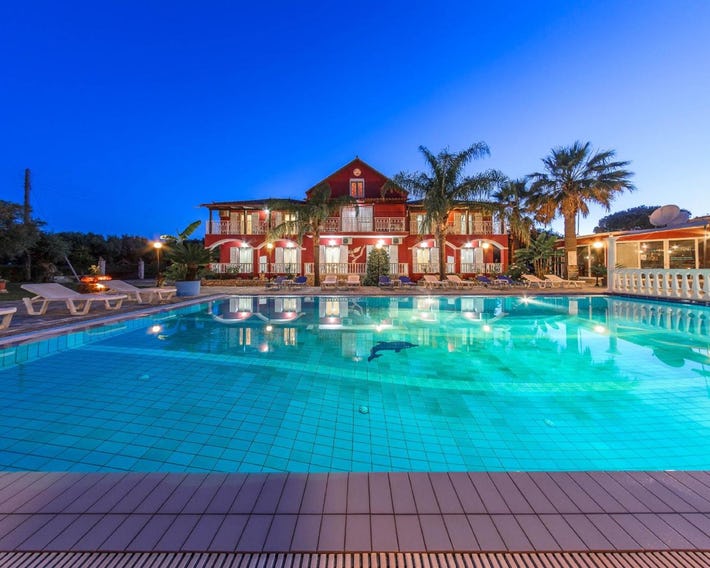 Borsalino Studios & Apartments