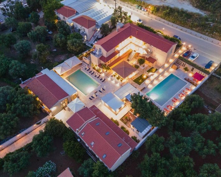 Makris Yialos Apartments