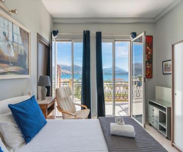 Xenia Lonis Luxury Concept Apartments