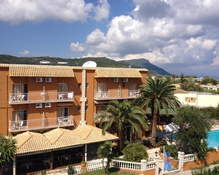 PANTHEON HALL HOTEL