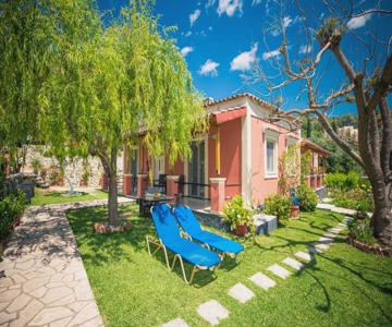 Bozikis Apartments and Studios