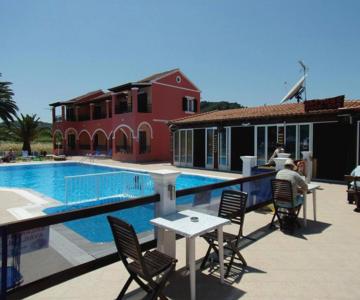 EKTOR APARTMENTS atSWIMMING POOL