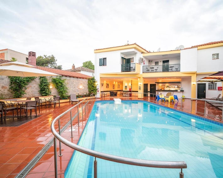 Elia Apartments
