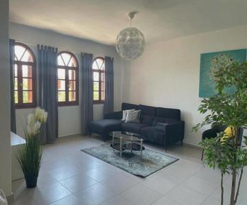 Apt - Sleeps 5 - Pets Ok - Balcony - Parking