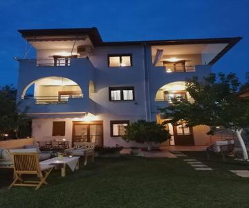 Kali Luxury Apartments -Silver-Gold-