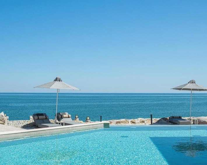 Akrotiri Olympus Luxury Suites - Adults Only