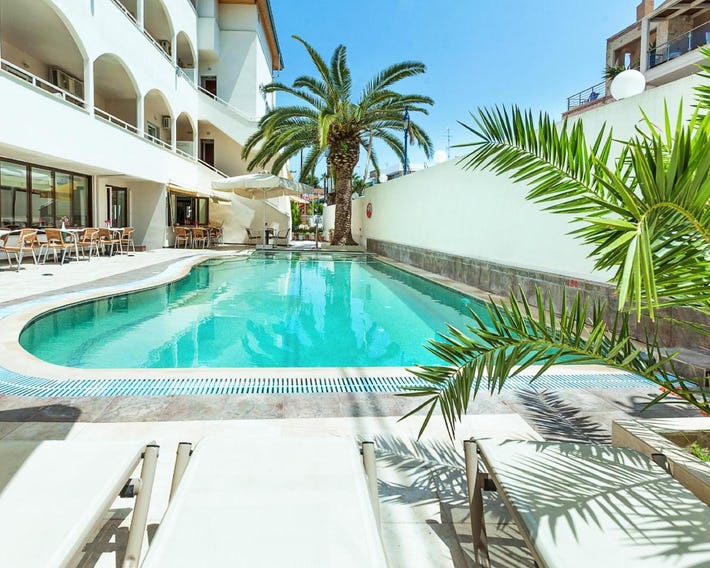 Elinotel Polis Hotel