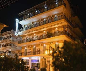 Hotel Manos
