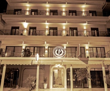Pioneer Excelsior Rooms